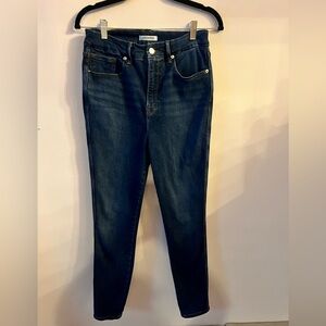 Good American Good Curve Skinny Jeans. Size 8.